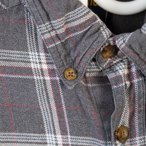 Woolrich Lightweight Flannel - Picture 2 of 4